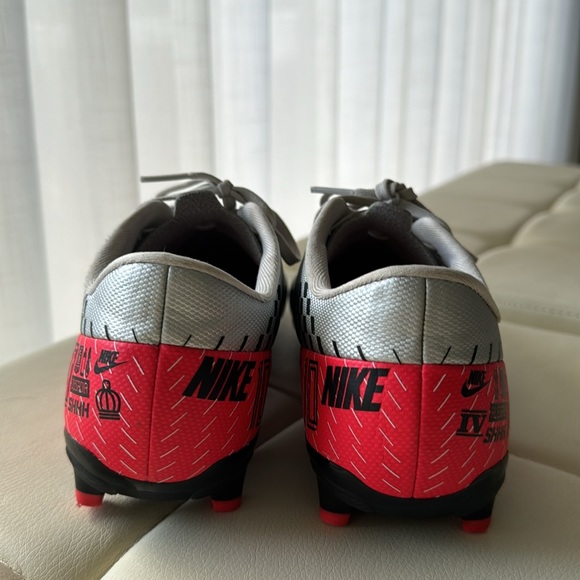 Nike Mercurial vapor 13 Neymar Jr cleats . - Picture 3 of 5